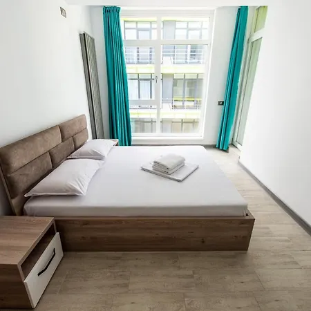Alezzi Beach - Royal Suites
