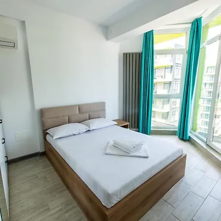 Alezzi Beach - Royal Suites Năvodari