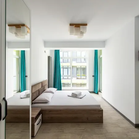 Alezzi Beach - Royal Suites