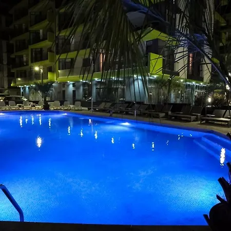 Alezzi Beach - Royal Suites Appartamento