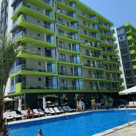 Alezzi Beach - Royal Suites